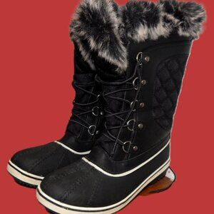 Globalwin Black Faux Fur Accent Duck Boots – Women’s Size 10